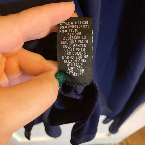 Color block handkerchief hem dress - Picture 6 of 6